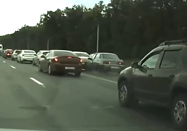  Массовое ДТП с участием обочечников на трассе М-5: водитель &laquo;Лады&raquo; был пьян