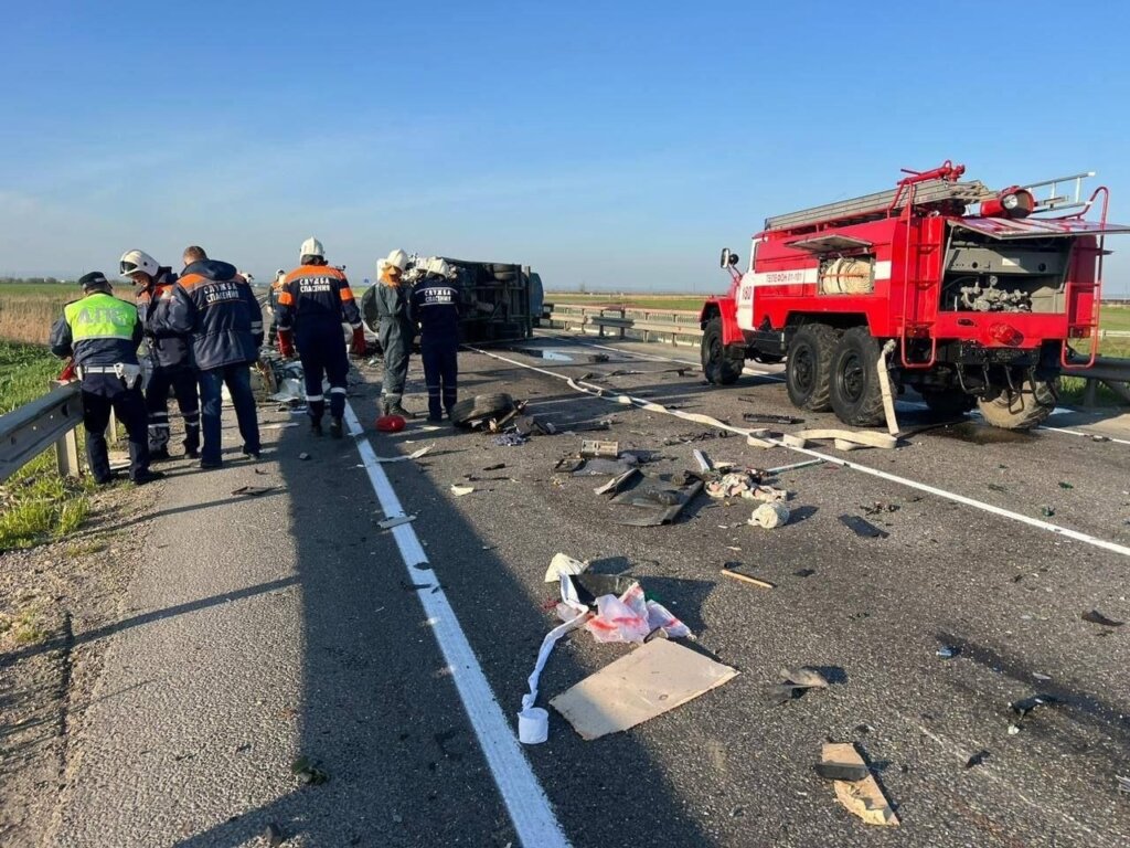 Три человека погибли в массовом ДТП на Кубани