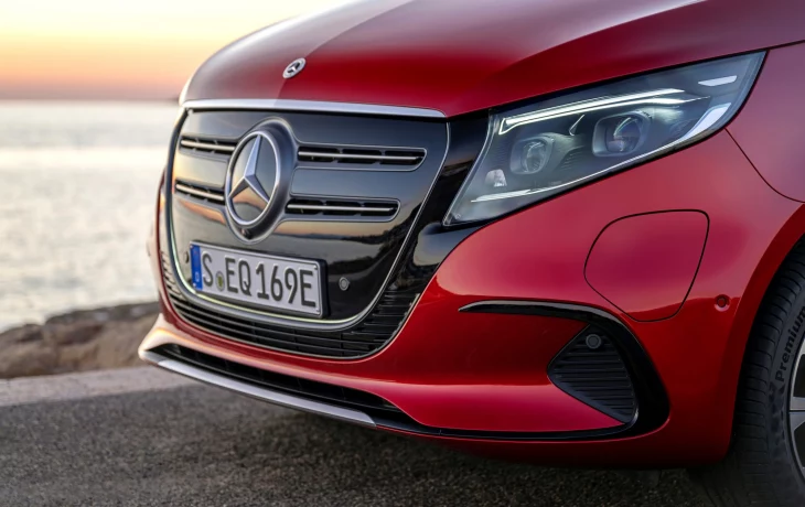 Mercedes-Benz V-Class в следующем поколении получит роскошную версию Maybach