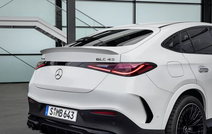 Совершенно новое купе Mercedes-AMG GLC 3