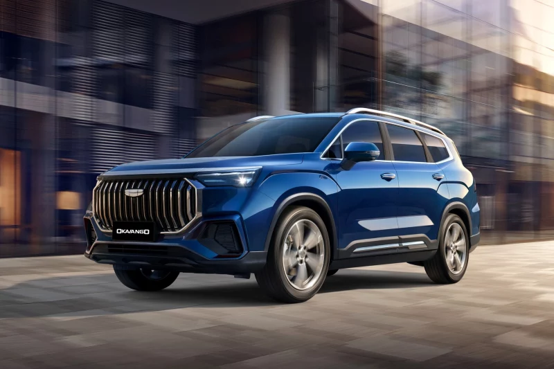В Россию официально везут семейный 7-местный кроссовер Geely Okavango