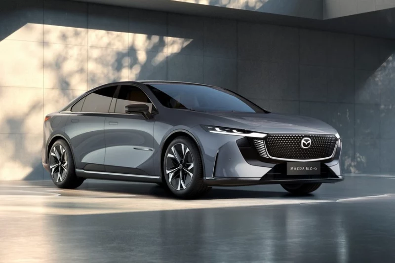 Премьеры Mazda: лифтбек EZ-6 в партнерстве с Changan на смену &laquo;шестёрке&raquo; и кроссовер Arata